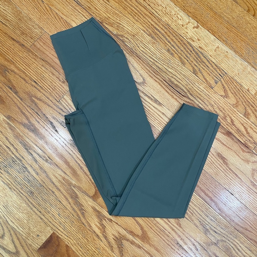 Athletic legging